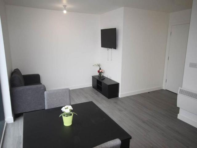 Studio for rent in Heeley, South Yorkshire