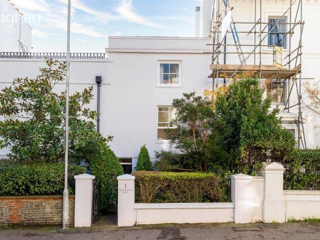 Flat for rent in Brunswick, Brighton & Hove