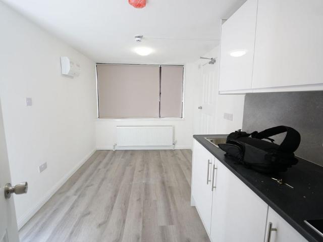 Flat for rent in Grays, Essex