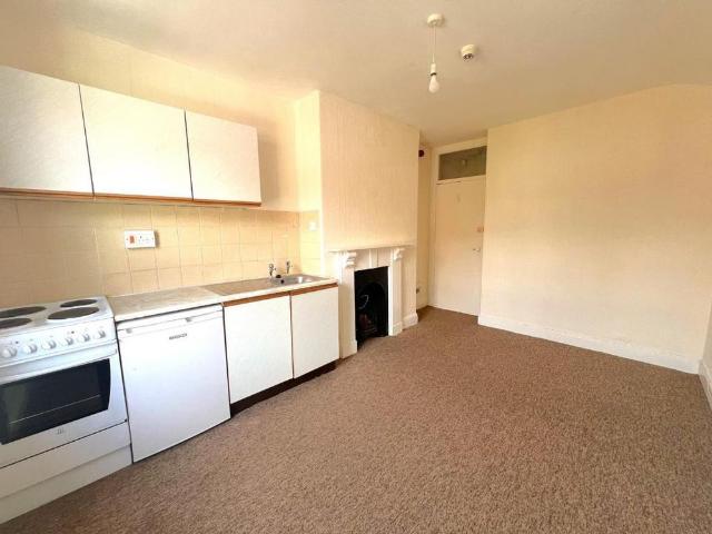Studio for rent in Polsloe, Watergate