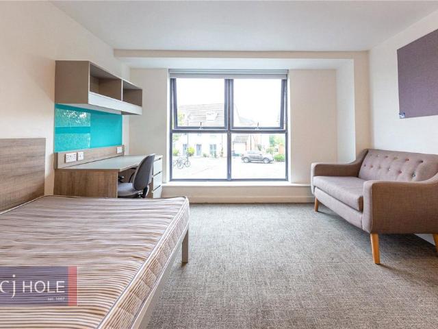 Flat for rent in Tallsticks, Harry Stoke