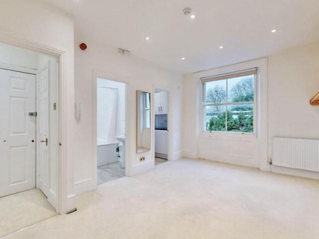 Studio for rent in Highgate, Isle Of Man