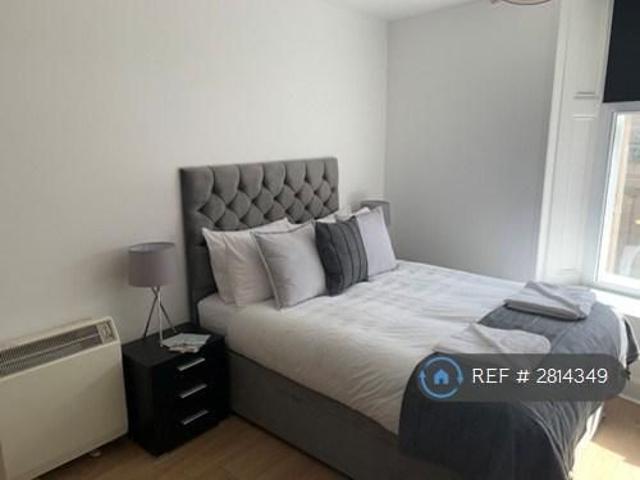 Studio for rent in City Centre, Scotland