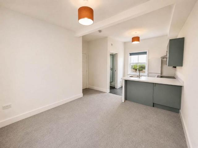 Flat for rent in Cross In Hand, East Sussex