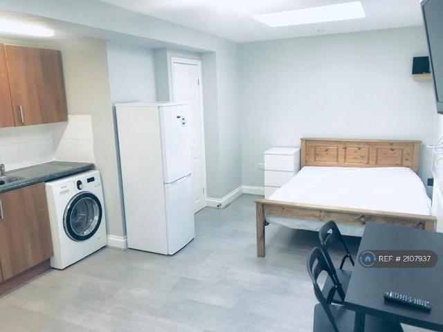 Flat for rent in Reading