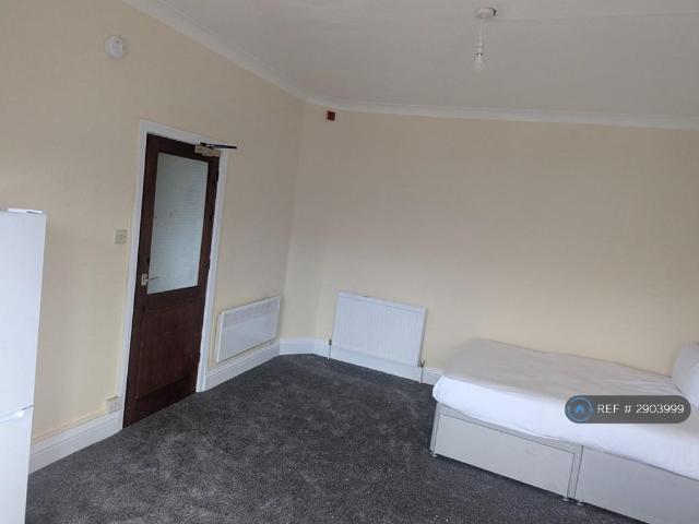 Flat for rent in Knowle, Blackpool