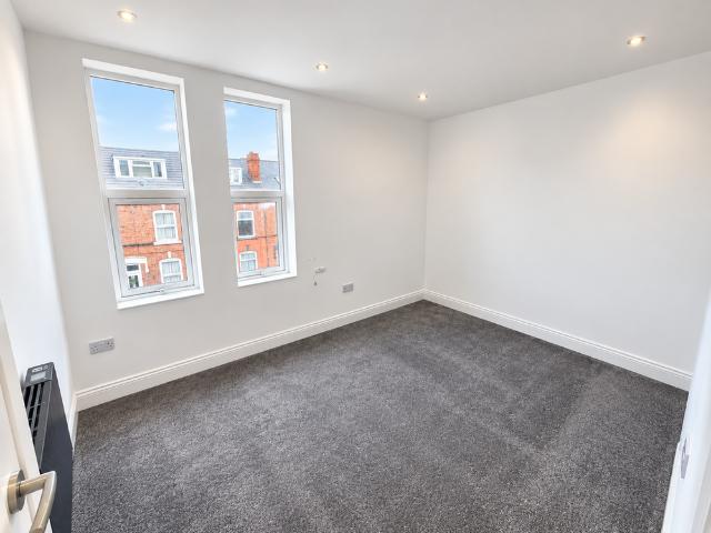 Studio for rent in Holbeck, Beeston Hill