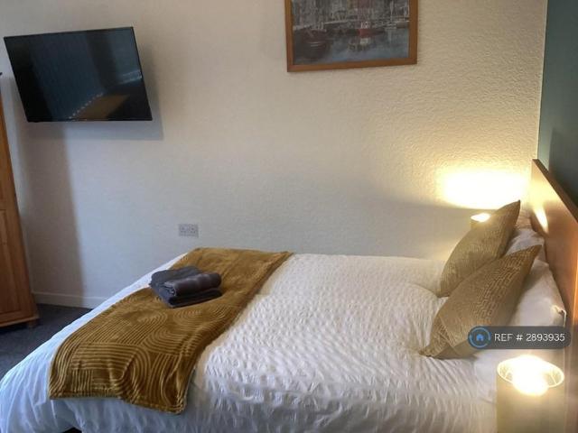 Studio for rent in Cheylesmore, West Midlands