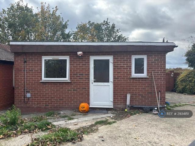 Flat for rent in Purfleet, Essex