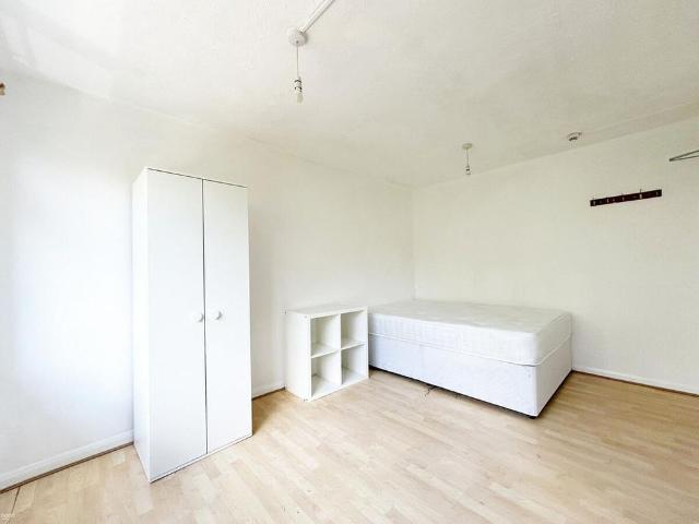 Studio for rent in Greater London