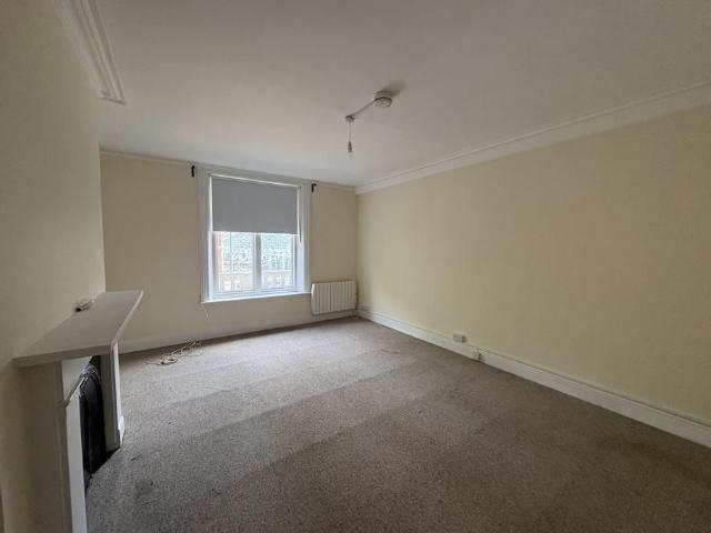 Studio for rent in London Borough of Croydon, Greater London