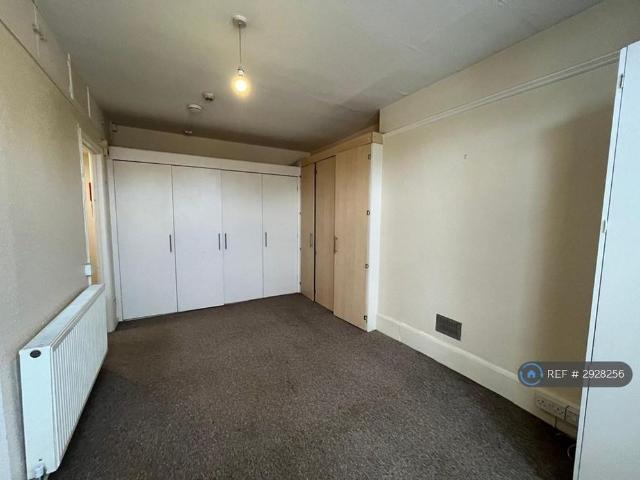 Studio for rent in Midway, Kent