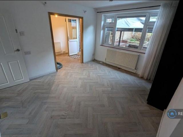 Studio for rent in Browning Estate, Greater London