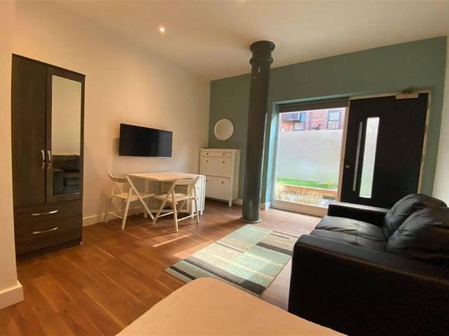 Flat for rent in City Centre, South Yorkshire