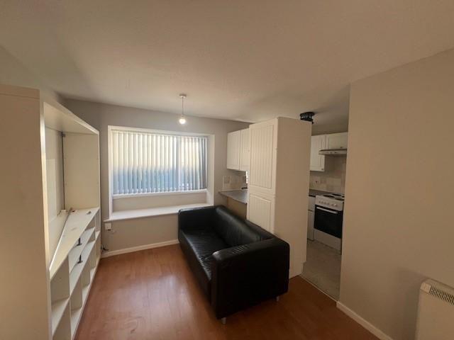 Studio for rent in West Yorkshire