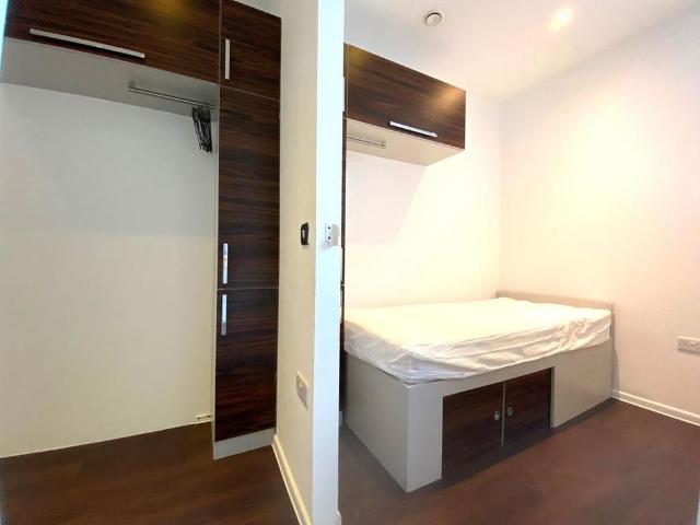 Studio for rent in Guildford Park, Guildford