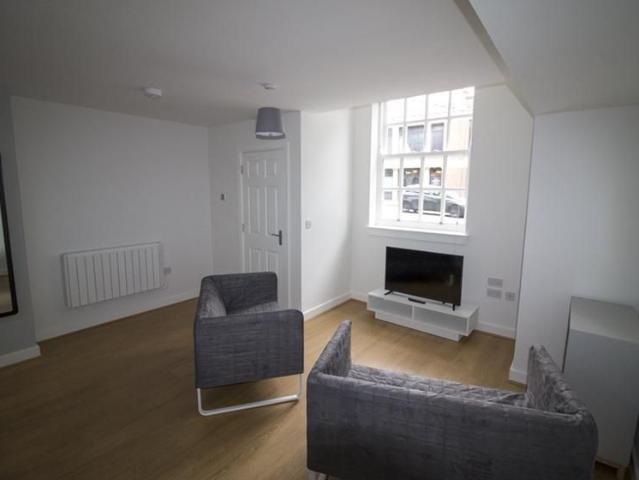 Studio for rent in Haddon, East Midlands