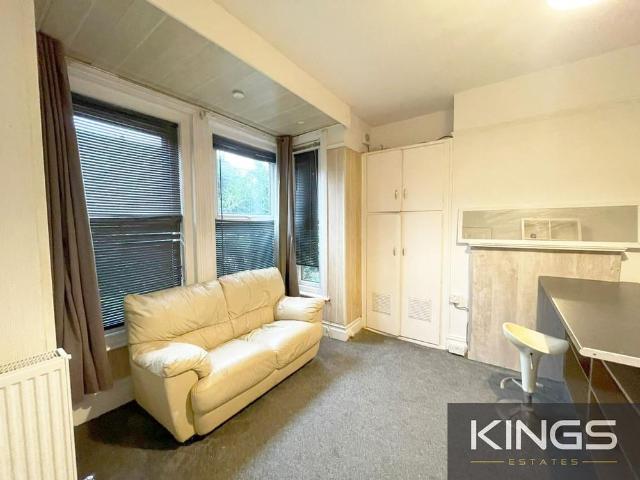 Studio for rent in Bevois Mount, Portswood