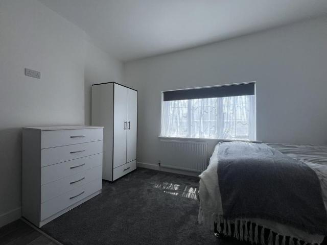 Studio for rent in Peterborough