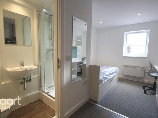 Studio for rent in New Boultham, Brayford