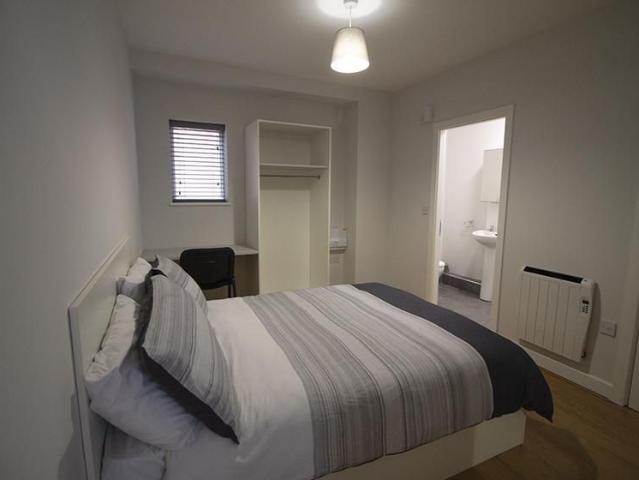 Studio for rent in Haddon, East Midlands