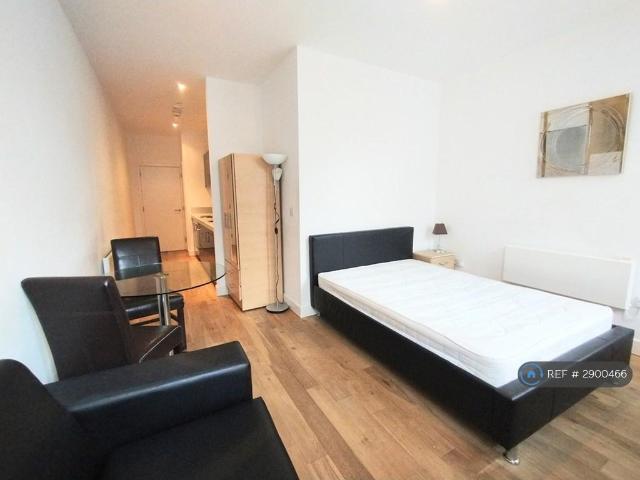 Flat for rent in Little Germany, West Yorkshire