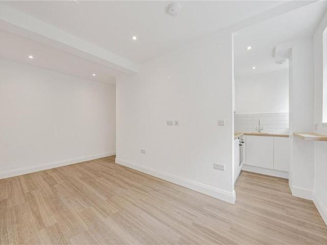 Studio for rent in Belsize Park, Greater London