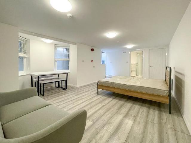 Studio for rent in Arbury, Cambridgeshire