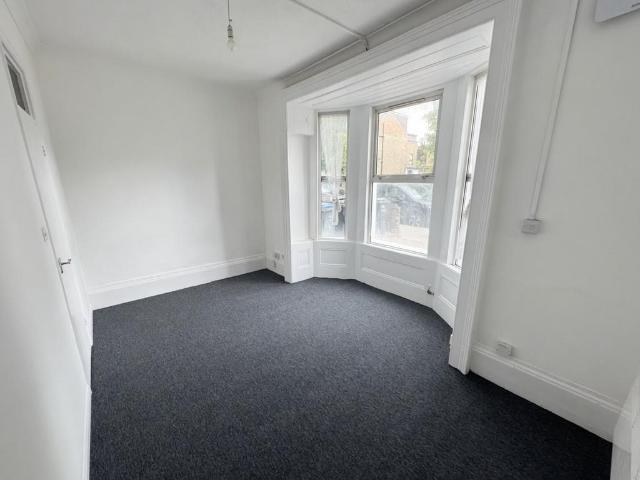 Flat for rent in London Borough of Croydon, Greater London