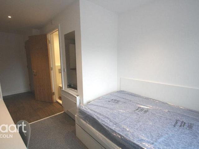 Studio for rent in New Boultham, Brayford