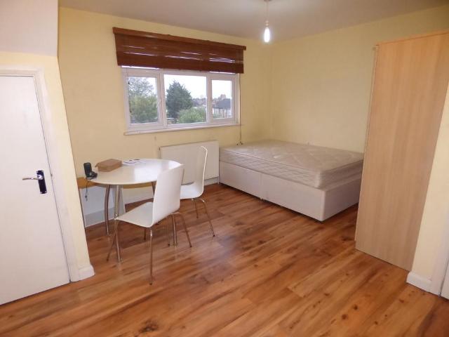 Flat for rent in Barkingside, Isle Of Man