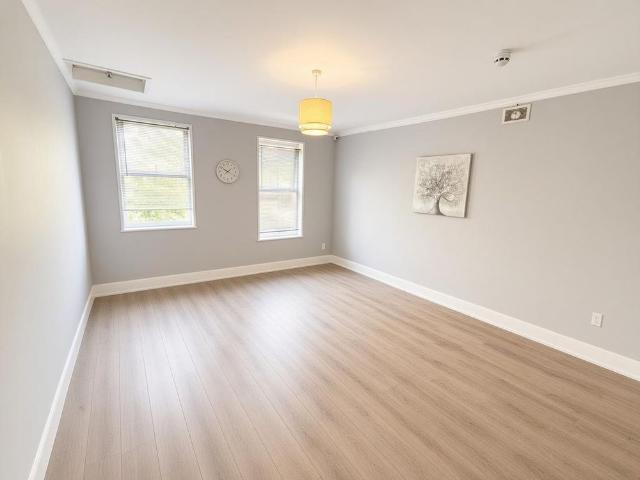 Studio for rent in Bowes Park, Greater London
