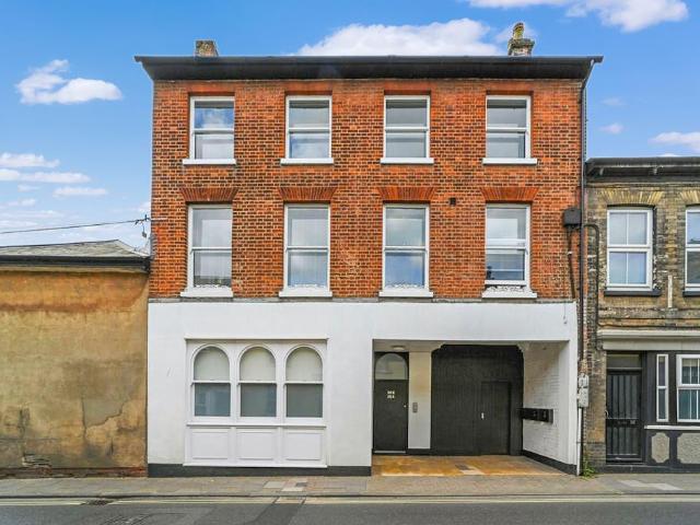 Flat for rent in Sudbury, Chelmondiston