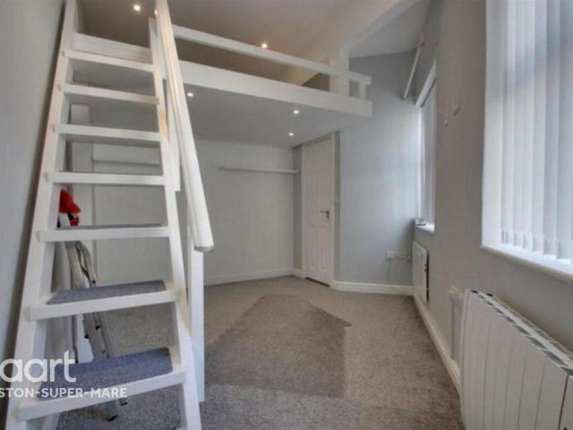 Studio for rent in Golling, Banwell