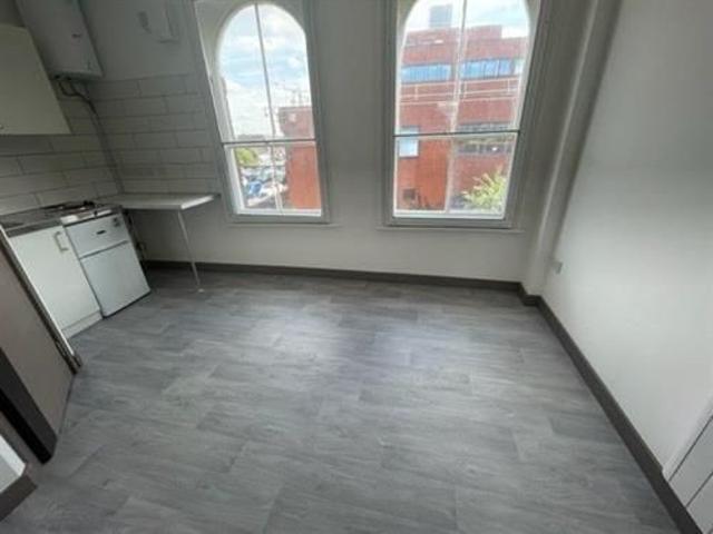 Studio for rent in Spring Park, Luton