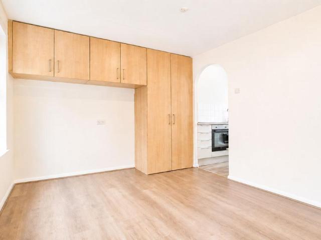 Studio for rent in Greater London