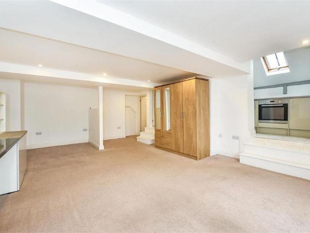 Studio for rent in Rooksbury Mill, Test Valley