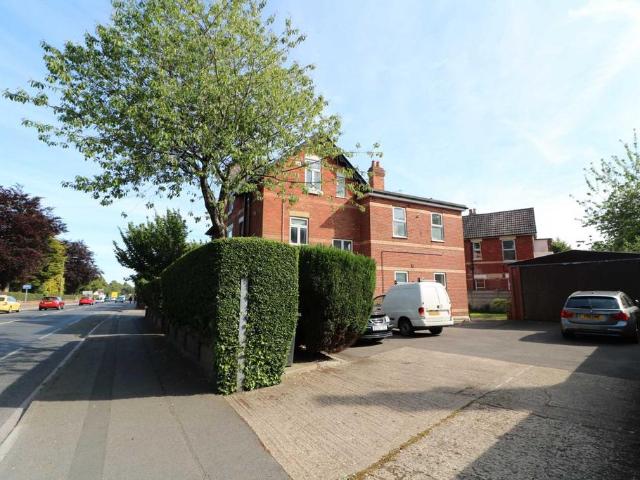 Flat for rent in Winton, Bournemouth