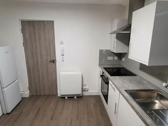 Studio for rent in Falcon Lodge, Wales