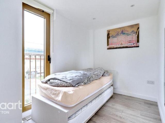 Studio for rent in London Borough of Sutton, Greater London