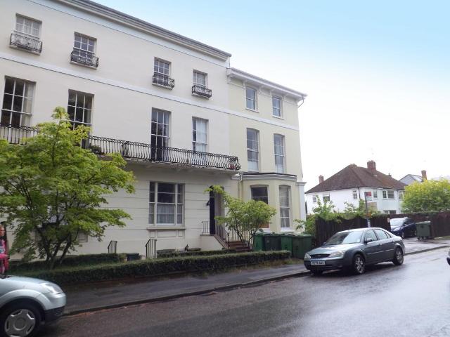 Flat for rent in Golden Valley, Gloucestershire
