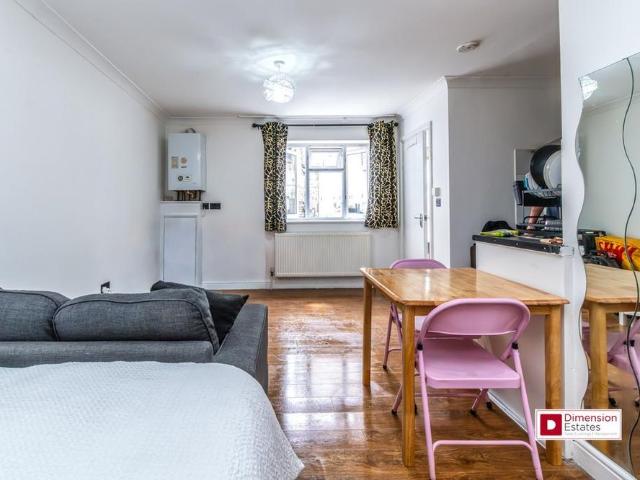 Studio for rent in Clapton, Lower Clapton