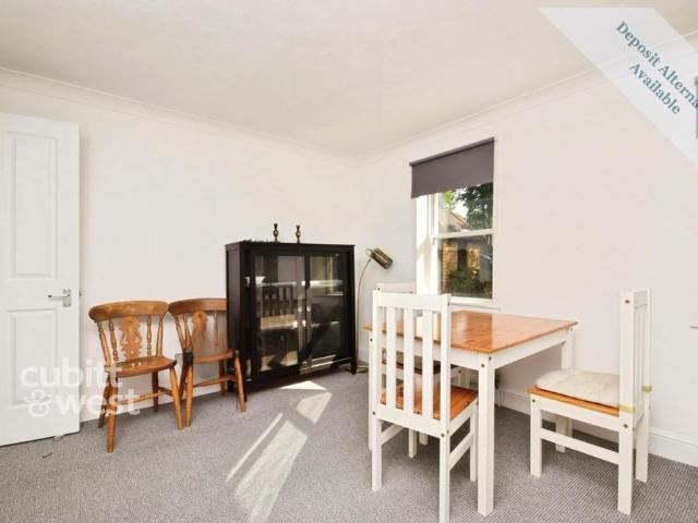 Studio for rent in Carshalton Beeches, Greater London