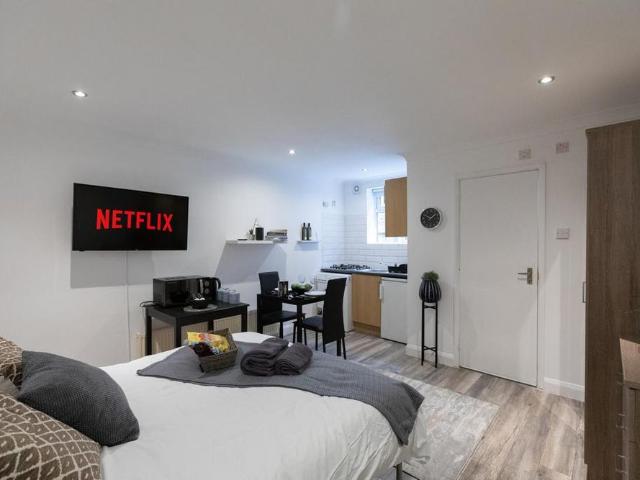Studio for rent in South Harrow, Greater London
