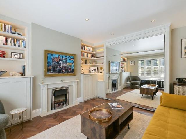 Studio for rent in Earl's Court, Greater London
