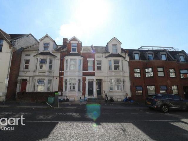 Studio for rent in Rodbourne, Swindon