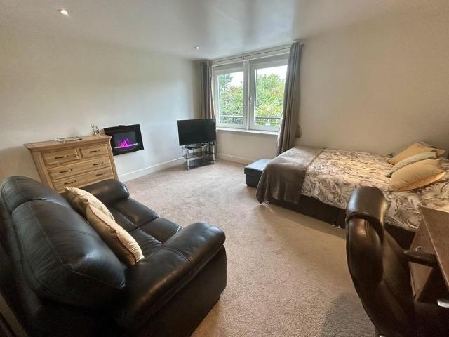 Studio for rent in Canton, Cardiff