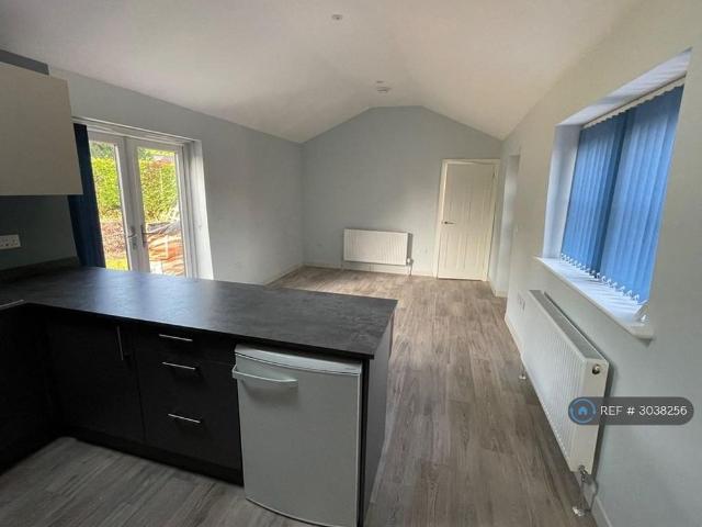 Studio for rent in Brookville, Norfolk