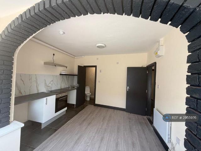 Flat for rent in Feckenham, City Of Bristol