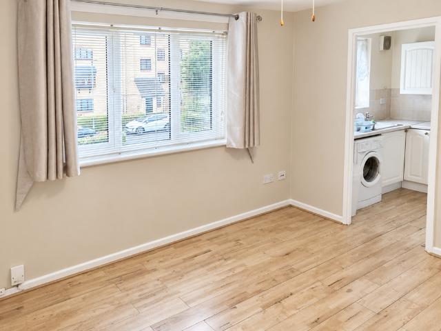 Studio for rent in Vange, Basildon